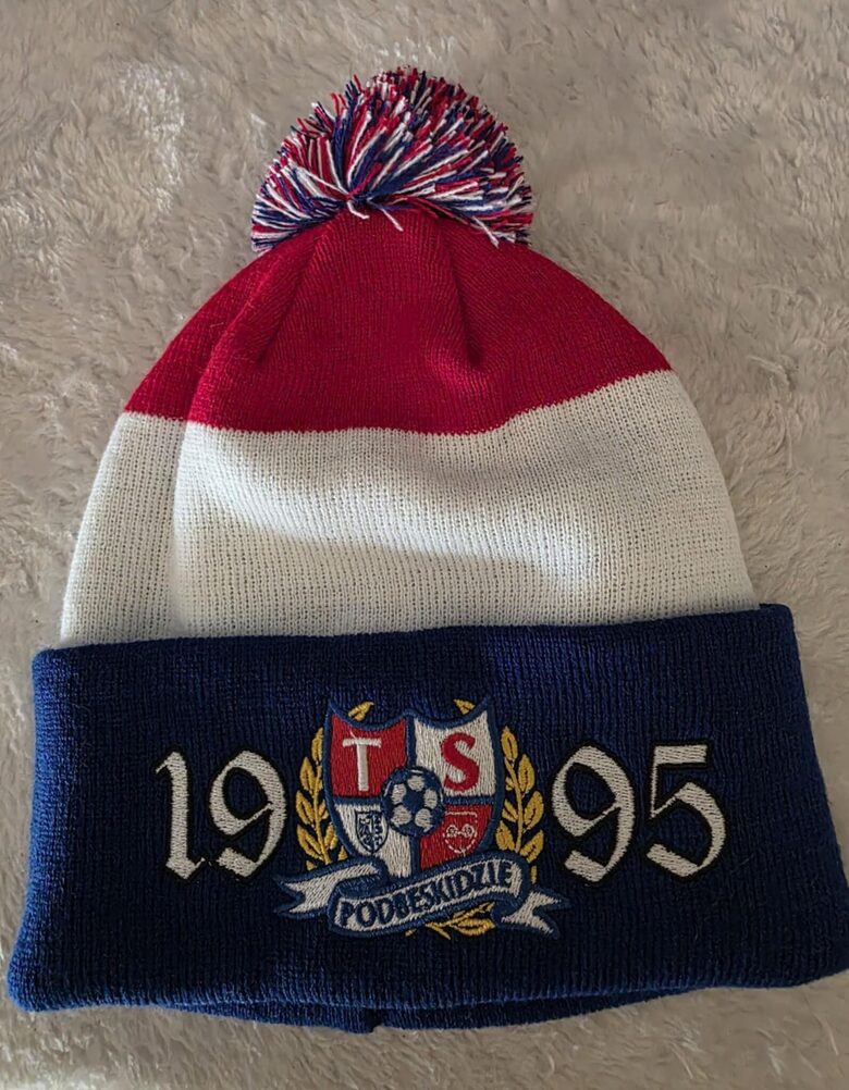 Czapka zimowa z pomponem