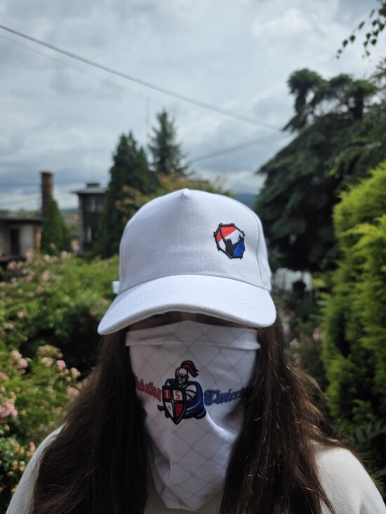 Czapka z daszkiem biała ultras